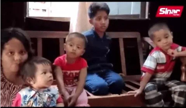 Bé gái 11 tuổi buộc phải sắm vai bà mẹ nhí của những đứa trẻ nheo nhóc khiến ai nhìn cũng xót xa, sự thật phía sau gây xúc động không kém-4