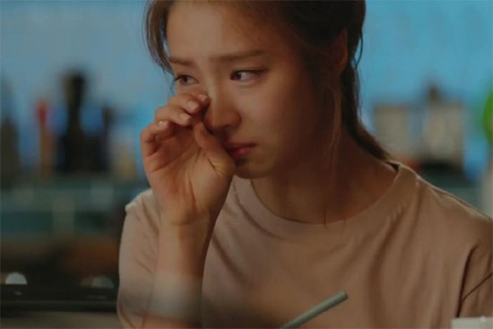 Đám cưới anh trai chồng, tôi mừng 500 nghìn thì bị chồng mắng