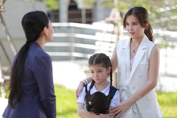 Mẹ chồng hứa đuổi nhân tình của con trai nhưng đến khi nghe tiếng trẻ con khóc trong nhà, nàng dâu mới nhận ra sự thật oan trái-1