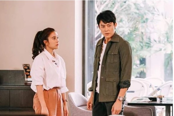 Bỏ chồng để cưới thầy giáo, người phụ nữ ngang nhiên xóa bỏ ảnh vợ cả” trong nhà thì nhận trọn cái tát lệch mặt, 4 chữ chồng mới nói ra cay đắng làm sao!-8