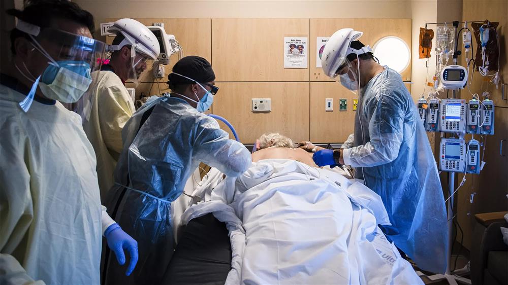 Cảm giác của người chết vì Covid-19 là như thế nào? Chỉ 2 chữ kinh hoàng, theo trải nghiệm của bác sĩ trị bệnh-1