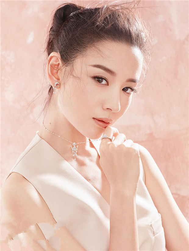 Đổng Khiết: Từ ngọc nữ thanh thuần đến trà xanh mưu mô hãm hại chồng cũ và cái kết không thể vực dậy nổi trong Cbiz-9