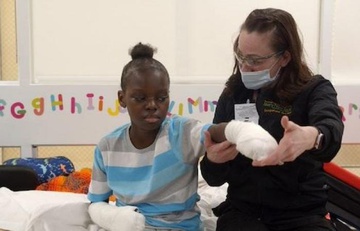 Biến chứng khi mắc Covid-19 khiến bé trai tại Mỹ phải cắt tứ chi-2