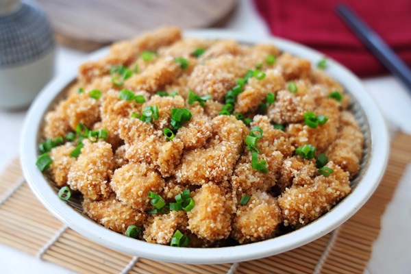 Ức gà làm theo cách này không sợ khô như rơm, cả người lớn trẻ nhỏ đều thích, ăn tốn cơm đến lạ-1