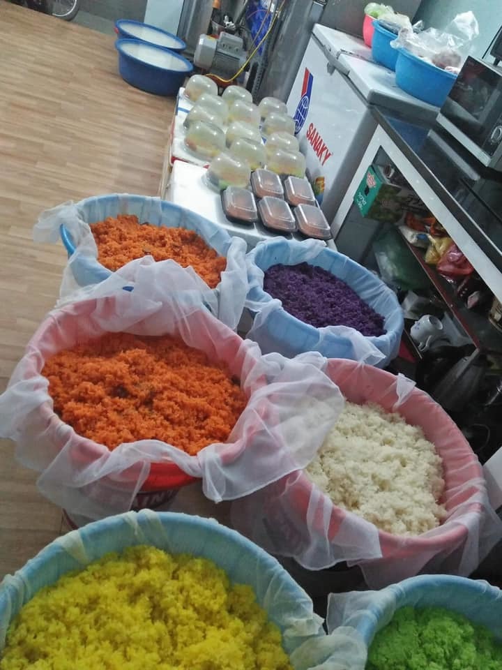 Xôi ngũ sắc phúc lộc cúng Rằm tháng Giêng đắt hàng-4