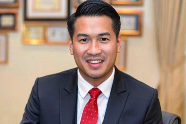 Vợ cũ Bằng Kiều dìm hàng cậu út ngủ gật khi học online, tình trạng chung khiến nhiều mẹ cũng lắc đầu, bó tay-9