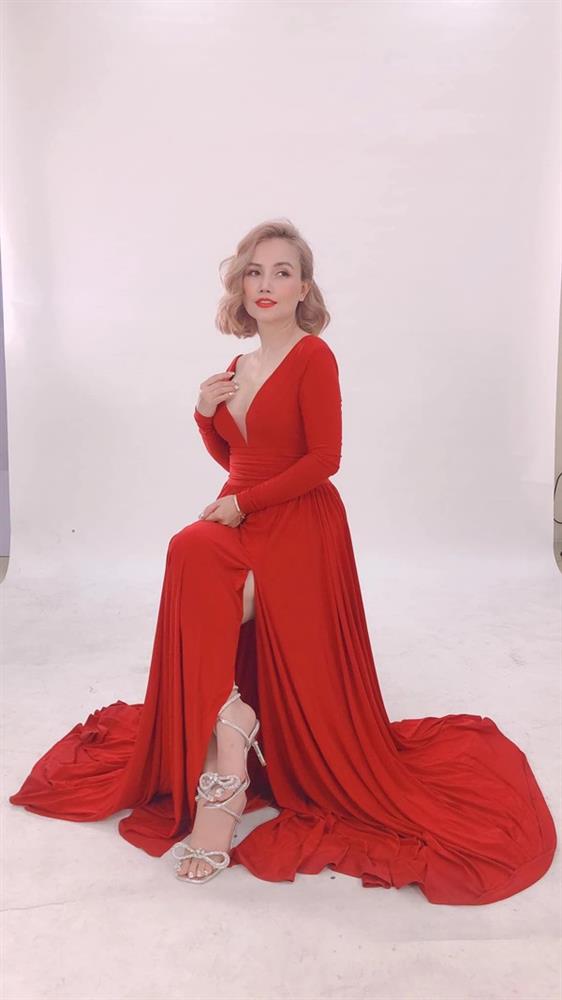 Cô Xuyến Về Nhà Đi Con trùng tu nhan sắc hậu ly hôn chồng thứ 4: Hết nâng ngực đến làm mũi, bất ngờ khi so với ảnh quá khứ-2