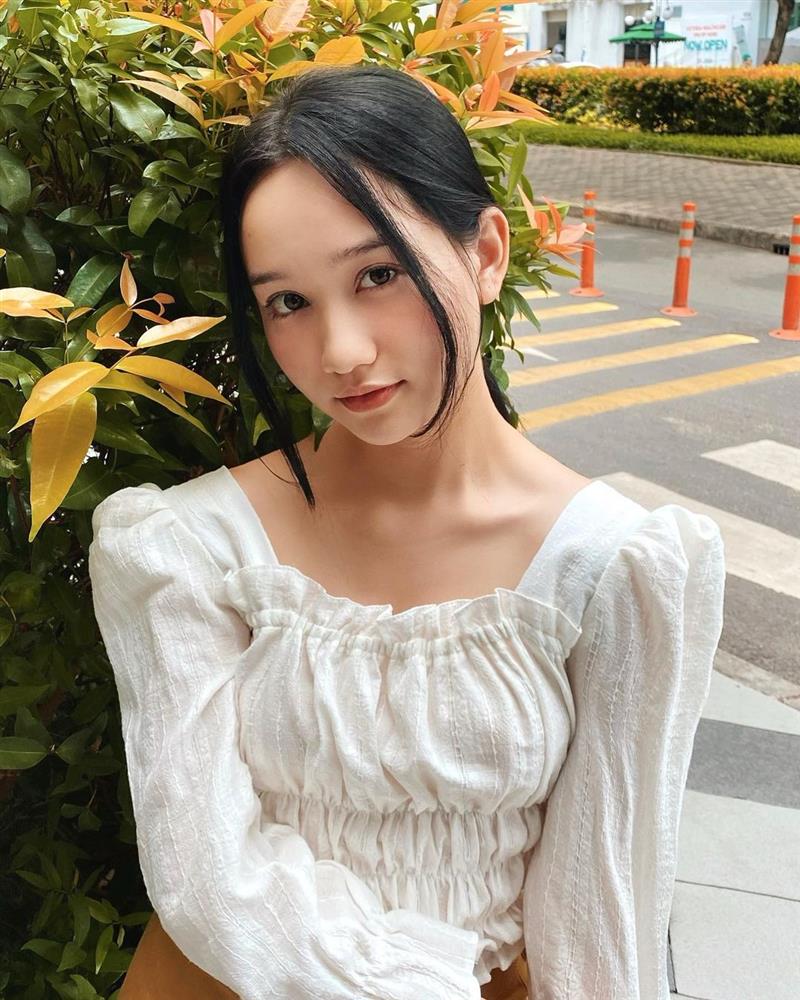 Mỹ nhân Việt có đến 4 kiểu tóc buộc thấp tuyệt xinh, diện đi làm hay đi chơi đều xịn đẹp ngây ngất-1