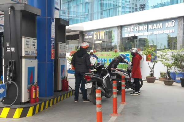 Giá xăng sẽ lại tăng mạnh, lên mức kỷ lục mới-2