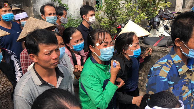 Quặn lòng đám tang của nữ sinh lớp 10 bị bạn trai bóp cổ đến chết, người thân ngã quỵ trên đường đưa tiễn-5