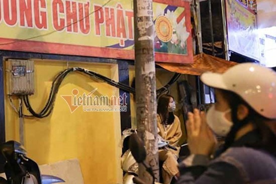 Cầu an online, chùa Phúc Khánh tạo nên cảnh hiếm thấy trong ngày dâng sao giải hạn