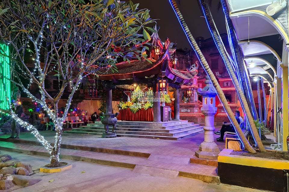 Cầu an online, chùa Phúc Khánh tạo nên cảnh hiếm thấy trong ngày dâng sao giải hạn-10