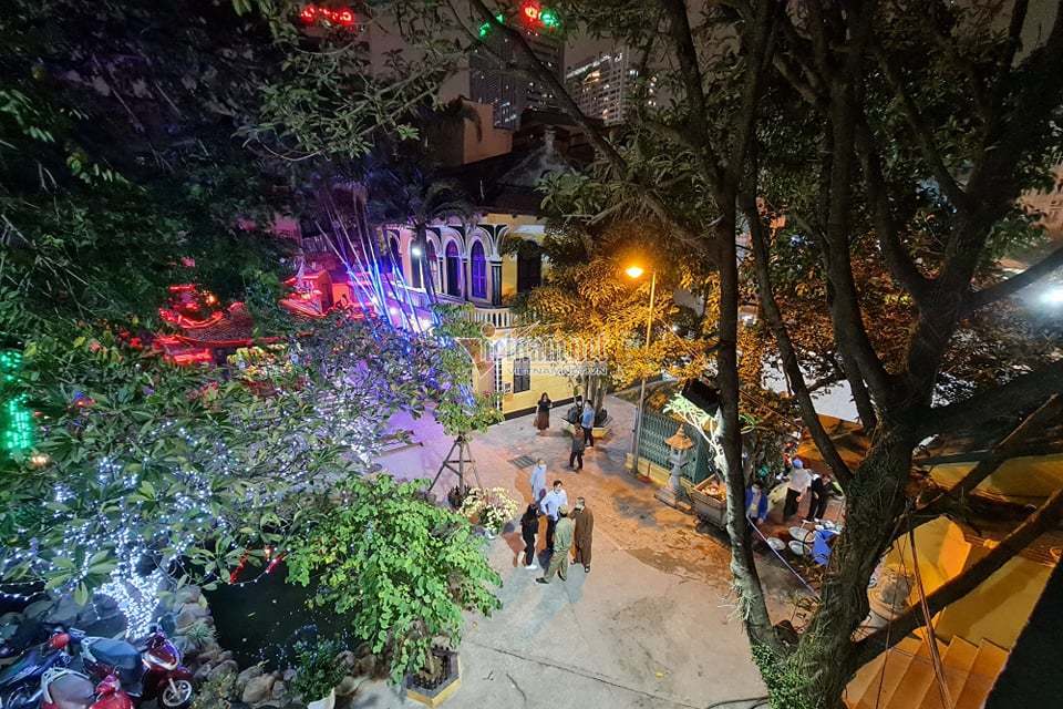 Cầu an online, chùa Phúc Khánh tạo nên cảnh hiếm thấy trong ngày dâng sao giải hạn-9