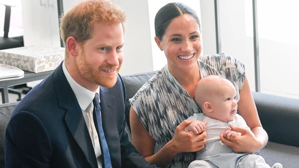Mới thông báo mang thai không lâu, Meghan Markle đã ẩn ý tiết lộ giới tính em bé thứ hai bằng cách đầy thú vị và xa xỉ-3