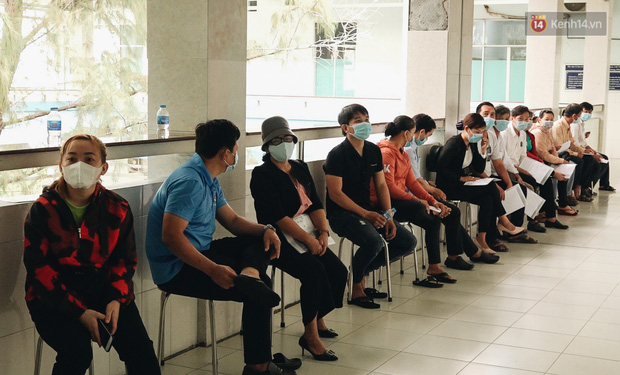 Cận cảnh những mũi tiêm vaccine Covid-19 của Việt Nam cho người dân Long An-1