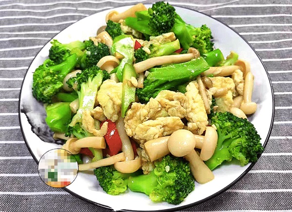 Cả Tết ăn súp lơ tưởng đã chán, nhưng nếu được xào với thứ này vẫn cực ngon, chỉ muốn thưởng thức mãi-1