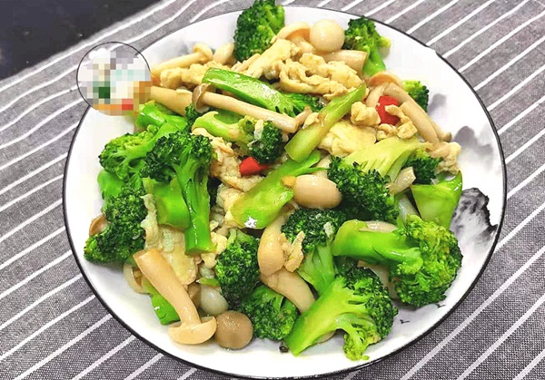 Cả Tết ăn súp lơ tưởng đã chán, nhưng nếu được xào với thứ này vẫn cực ngon, chỉ muốn thưởng thức mãi-14