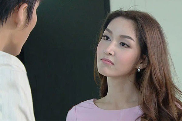 Làm về thấy bếp lạnh tanh, chồng quát không làm được thì trả về mẹ đẻ, màn vùng lên của vợ lại khiến anh run bắn-1