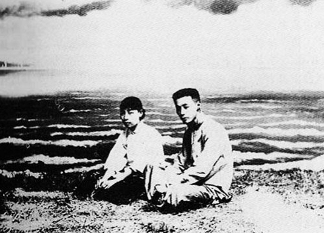 15 ngày sau khi vợ qua đời, người đàn ông viết bức thư 6 trang, dài 10 nghìn chữ tỏ tình với cô gái yêu thầm 20 năm nhưng nhận câu trả lời chỉ có vài chữ vỗ mặt”-3