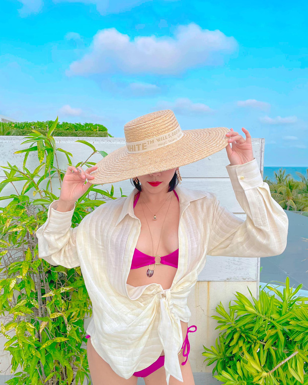 Đi nghỉ dưỡng bên Touliver, sáng sớm Tóc Tiên đã khoe ảnh bikini cắt xẻ hiểm hóc, lộ quá nửa vòng 1 phập phồng ná thở-2