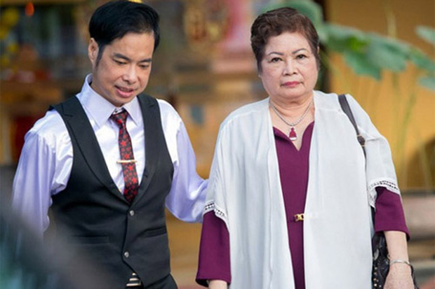 Danh ca Ngọc Sơn chi 45 tỷ đồng, bất chấp bán tài sản để chữa bệnh cho mẹ ở Mỹ, tiền viện phí mỗi ngày gây choáng-3