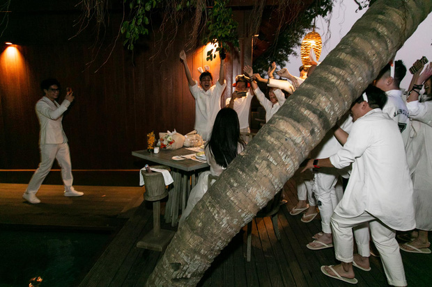 Ngô Thanh Vân công khai kề cận Huy Trần, ra mắt Xuân Lan - Jun Phạm và hội bạn sao Vbiz trong tiệc sinh nhật hoành tráng-2