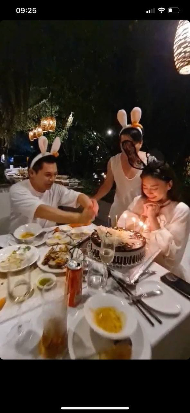 Ngô Thanh Vân công khai kề cận Huy Trần, ra mắt Xuân Lan - Jun Phạm và hội bạn sao Vbiz trong tiệc sinh nhật hoành tráng-4