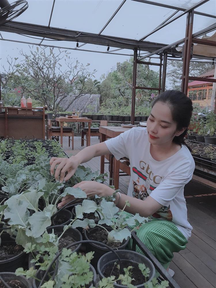 Bông hậu ồn ào nhất Vbiz, Nam Em lột xác với street style đẹp quên sầu khiến dân tình phải ngỡ ngàng-13