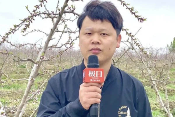 Tòa nhà bốc cháy ngùn ngụt, mẹ ném 4 con từ tầng 3 xuống đất mặc lời can ngăn, cảnh hiện trường khiến tất cả mọi người đứng tim-4