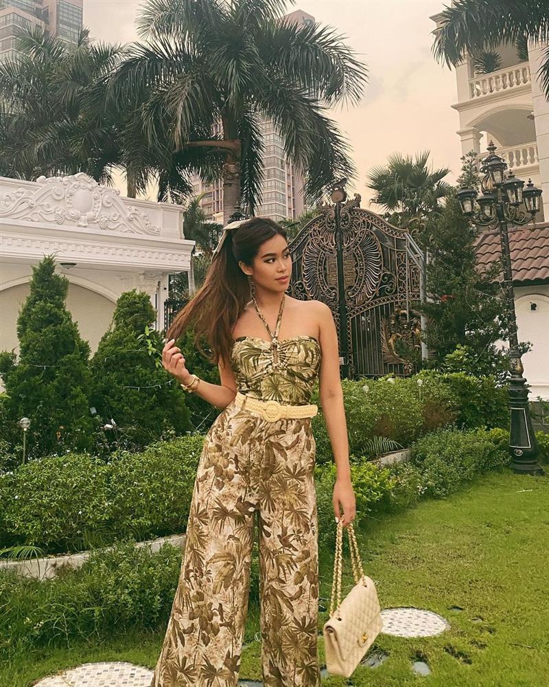 Tiên Nguyễn diện cả loạt váy áo ít người dám mặc, chứng minh thần thái đỉnh cao hiếm ai bì kịp-11