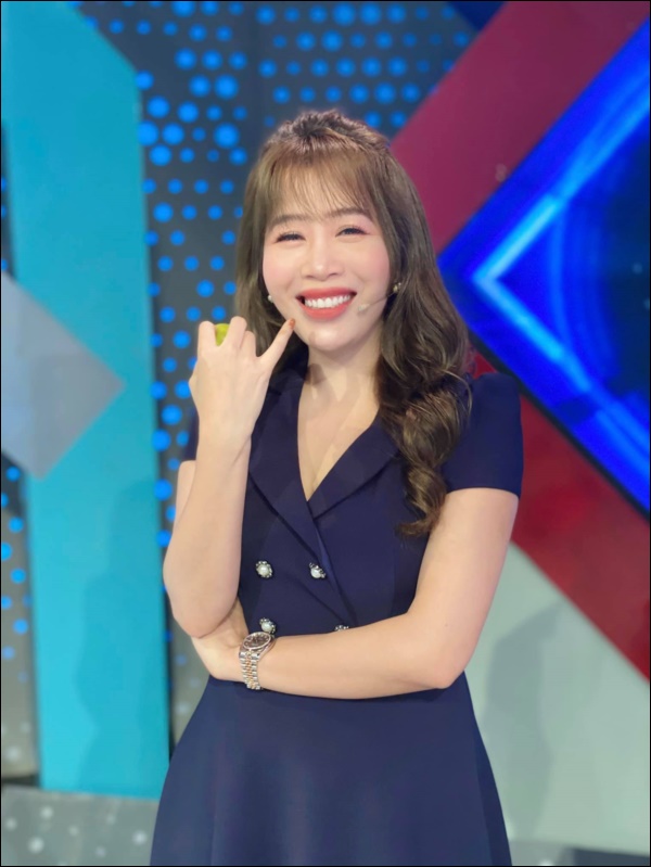 MC Diệp Chi có món bò sốt vang ngon nhức nhối, thêm con gái khéo léo tự làm kẹo dẻo đãi bạn-1