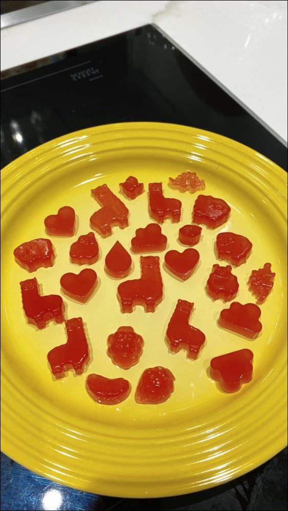 MC Diệp Chi có món bò sốt vang ngon nhức nhối, thêm con gái khéo léo tự làm kẹo dẻo đãi bạn-8