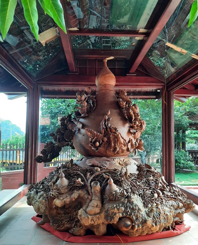Choáng ngợp với bình hồ lô bằng gỗ, nặng 6 tấn độc nhất Việt Nam-4