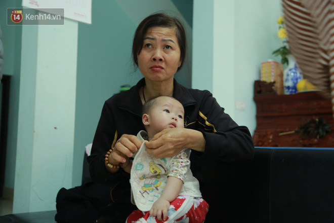 Vợ người hùng cứu bé gái rơi từ tầng 12 chung cư: Chồng tôi có lòng tốt đến mức có lần bị người khác lừa nhưng anh cũng kệ-3