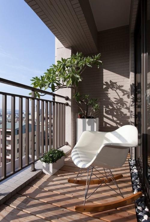 Vấn đề đáng cân nhắc từ vụ bé 2 tuổi rơi từ tầng 12 xuống: Nên dùng ban công thoáng hay khép kín?-3