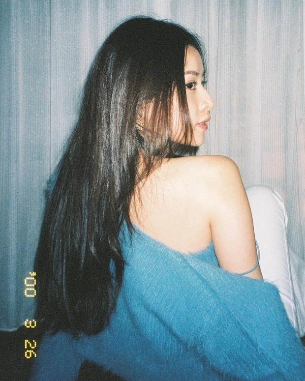 Đụng hàng set áo lông: Ngọc Trinh - Chi Pu khoe eo thon, Kaity hack dáng hiệu quả-2