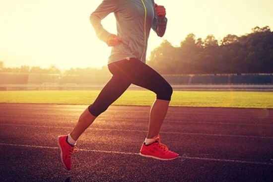 Đi bộ là cách tốt nhất để kéo dài tuổi thọ nhưng sẽ hiệu quả gấp bội nếu bạn thực hiện kèm những việc nhỏ nhặt này