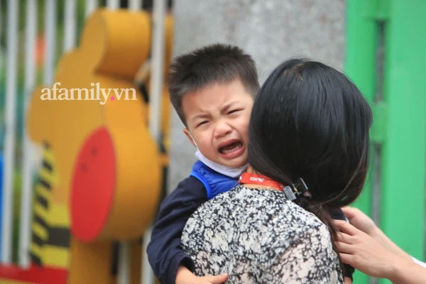 2 con trai bỗng nhiên ngoan lạ thường, bà mẹ Hà Nội đi tìm nguyên nhân rồi cười xỉu khi phát hiện ra bản cam kết đặc biệt-2