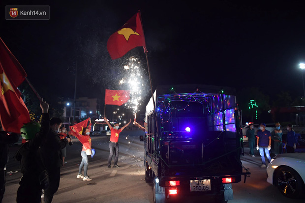 Hải Dương dỡ tách biệt xã hội, nhân dân Hà Nội thủ đô Chí Linh vui thì reo hò sau 34 ngày chiến đấu với Covid-19-2