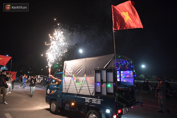 Hải Dương dỡ cách ly xã hội, người dân Chí Linh vui mừng hò reo sau 34 ngày chiến đấu với Covid-19-8