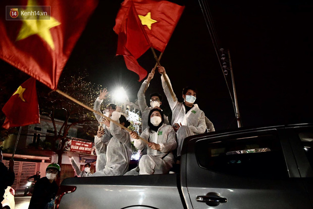 Hải Dương dỡ cách ly xã hội, người dân Chí Linh vui mừng hò reo sau 34 ngày chiến đấu với Covid-19-11