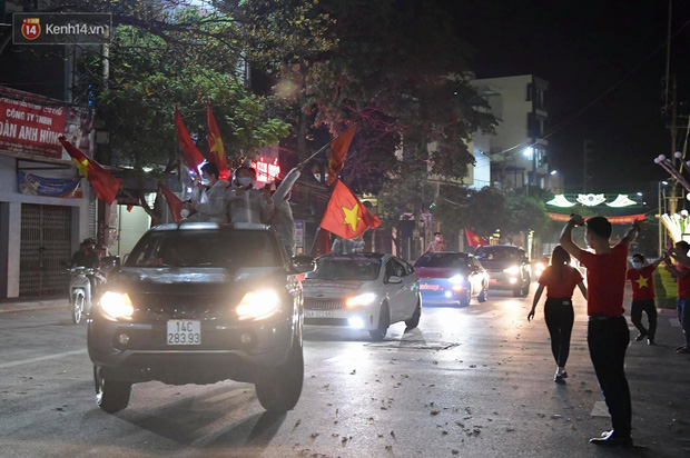 Hải Dương dỡ cách ly xã hội, người dân Chí Linh vui mừng hò reo sau 34 ngày chiến đấu với Covid-19-15