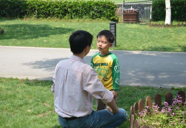 3 biểu hiện cho thấy trẻ bất an và thiếu tình thương”, đáng buồn là cha mẹ lại thường vui mừng vì nghĩ chúng có chỉ số EQ cao-4