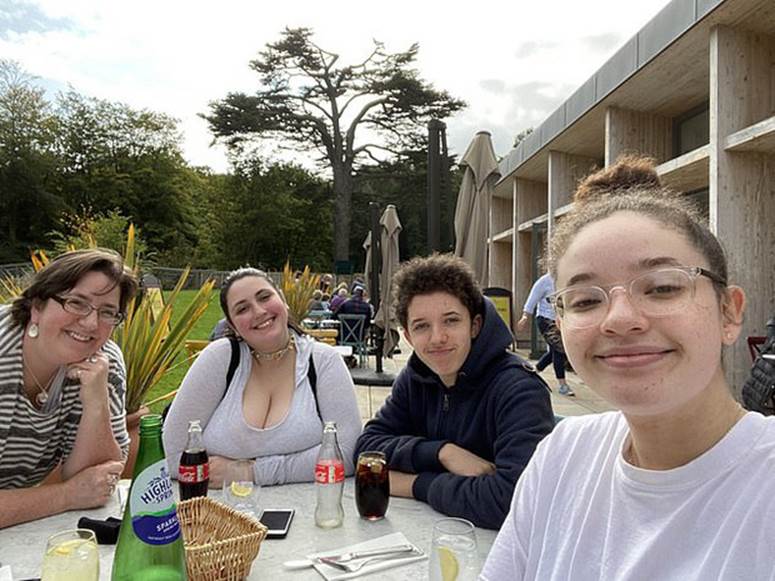 Kết hôn 4 năm, người vợ bàng hoàng phát hiện chồng còn có 1 vợ và 5 hôn thê nữa ở ngoài nhờ kế hoạch phân thân” hoàn hảo chưa từng có-3