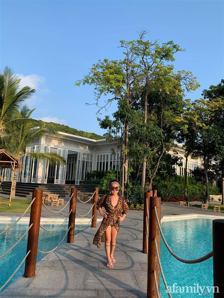 Bất ngờ với ngoại hình hiện tại của Hoa hậu nhí Việt Nam, nhìn đôi chân mà ngưỡng mộ cách nuôi dưỡng của mẹ-11