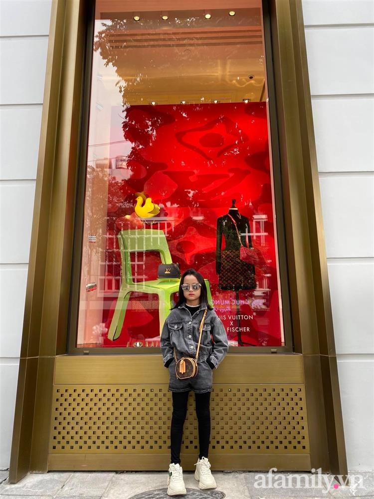 Bất ngờ với ngoại hình hiện tại của Hoa hậu nhí Việt Nam, nhìn đôi chân mà ngưỡng mộ cách nuôi dưỡng của mẹ-13