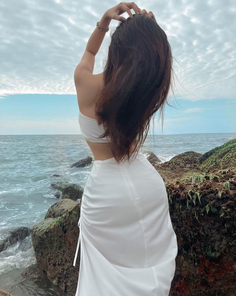 Nữ thần học đường” nổi nhất Sài Gòn một thời chào tuổi 20 bằng bộ ảnh nhìn mà muốn thoát vị đĩa đệm-4