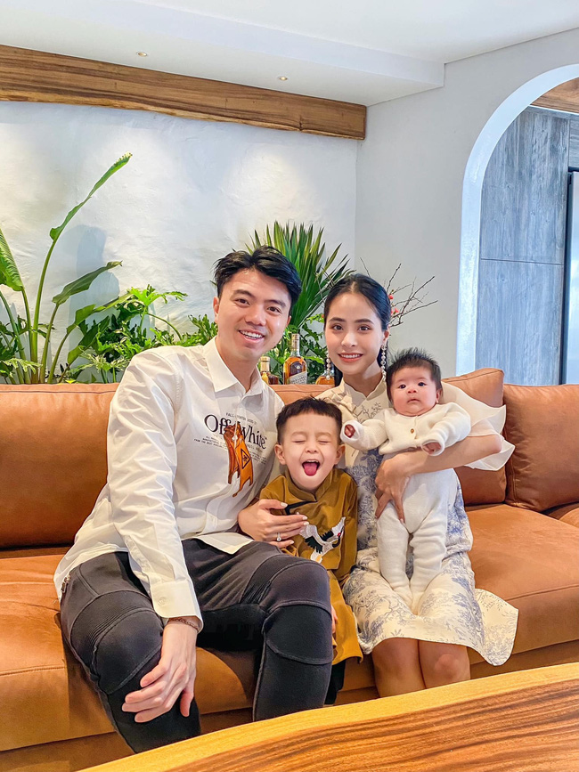 Cận cảnh căn hộ đẹp không góc chết của ca nương Kiều Anh, bạn bè tới tấp đến chụp ảnh sống ảo, song nhìn công năng mới đỉnh của chóp!!!-20