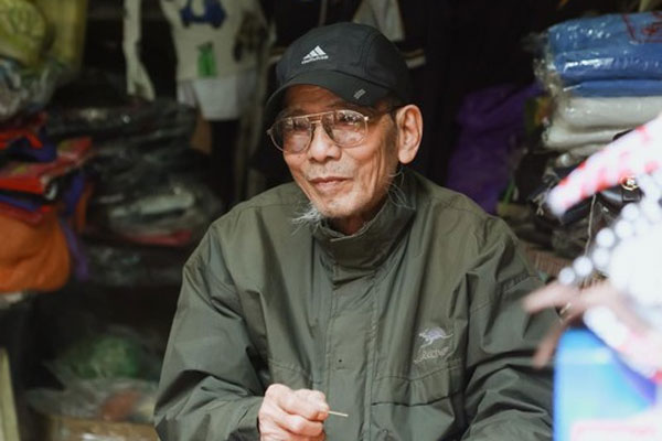 Xót xa những hình ảnh cuối đời của NSND Trần Hạnh: Tuổi già sức yếu nhưng vẫn cười lạc quan, vẫn cống hiến hết mình!-11