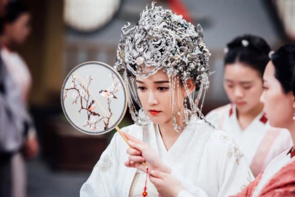 Vị Hoàng hậu hoàn mỹ nhất lịch sử Trung Hoa: Tài sắc vẹn toàn, khắc chồng khắc con nhưng phò tá 6 vị Hoàng đế, cứu giữ 1 triều đại-3